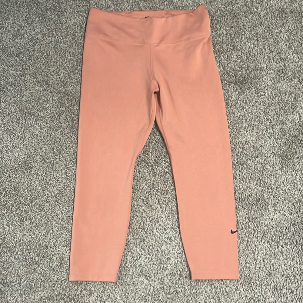 Nike | Cropped Leggings. Women’s size L.